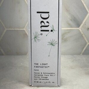 WHAT IT IS: A Nourishing Face Mask That Boosts Natural Skin Glow + Reduces The A